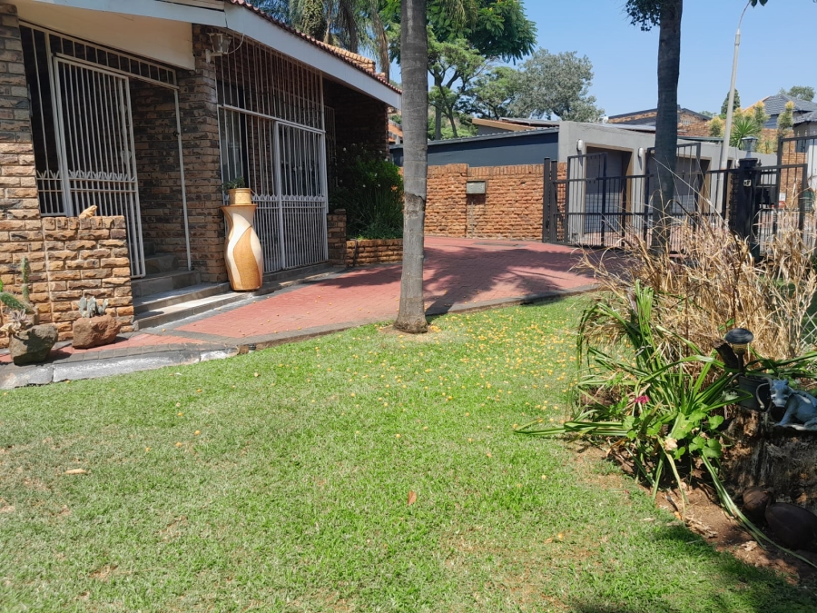 3 Bedroom Property for Sale in Safari Gardens North West